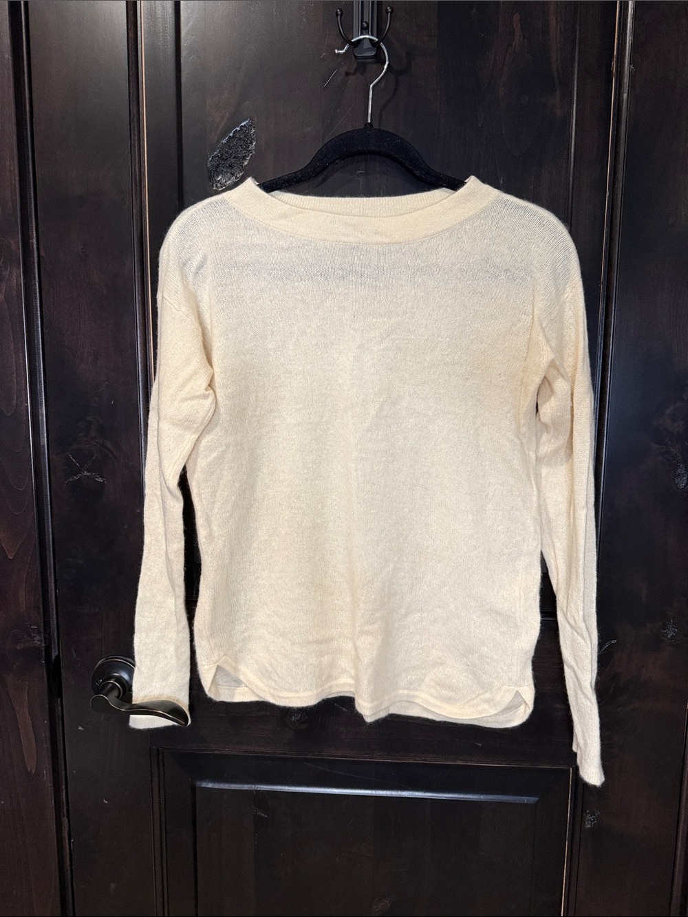 Saks Fifth Avenue Cream Long Sleeve Cashmere Sweater